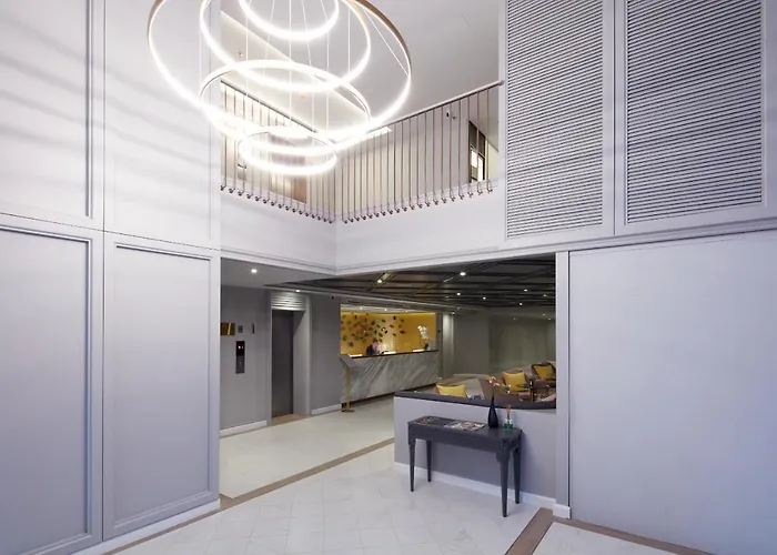The Quarter Ploenchit By Uhg Hotel