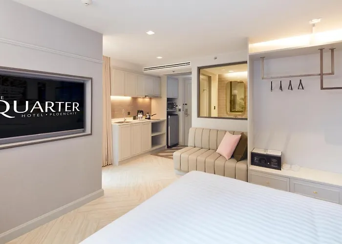 The Quarter Ploenchit By Uhg