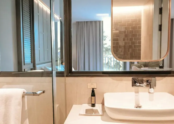 The Quarter Ploenchit By Uhg Hotel Bangkok