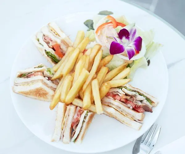 The Quarter Ploenchit By Uhg Hotel 4*