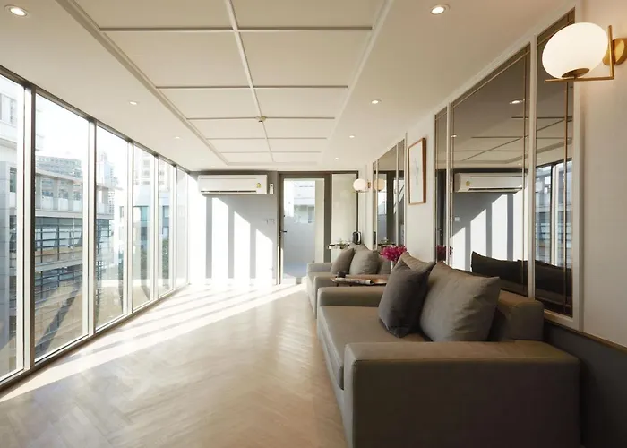 The Quarter Ploenchit By Uhg Hotel Bangkok