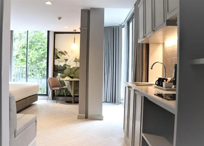 The Quarter Ploenchit By Uhg Hotel 4*